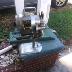 Fabric Cutting Machine
