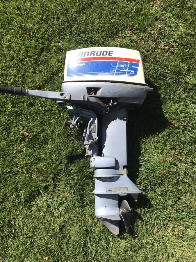 Evinrude 1980 25hp 2-stroke Outboard Motor (Worktwin) for Sale in Santa ...