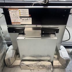 GE 30 in. Telescopic Downdraft System/downdraft Range Hood