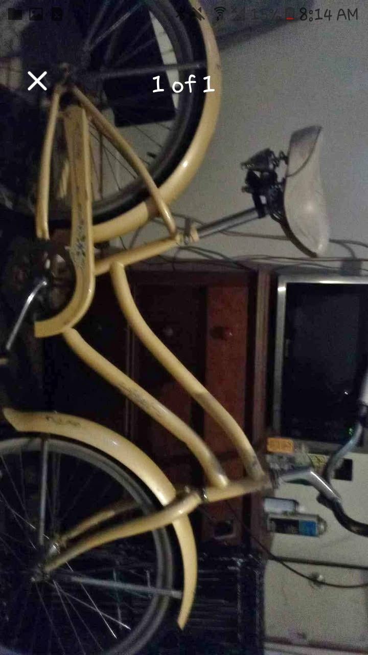 A Girl's Beach Cruiser 24-in