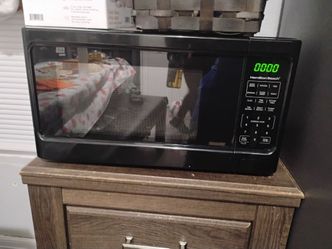 Microwave works like new