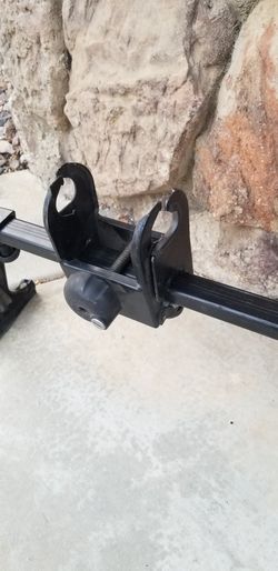 THULE VINTAGE UPSIDE DOWN ROOF BIKE RACK ATTACHMENTS