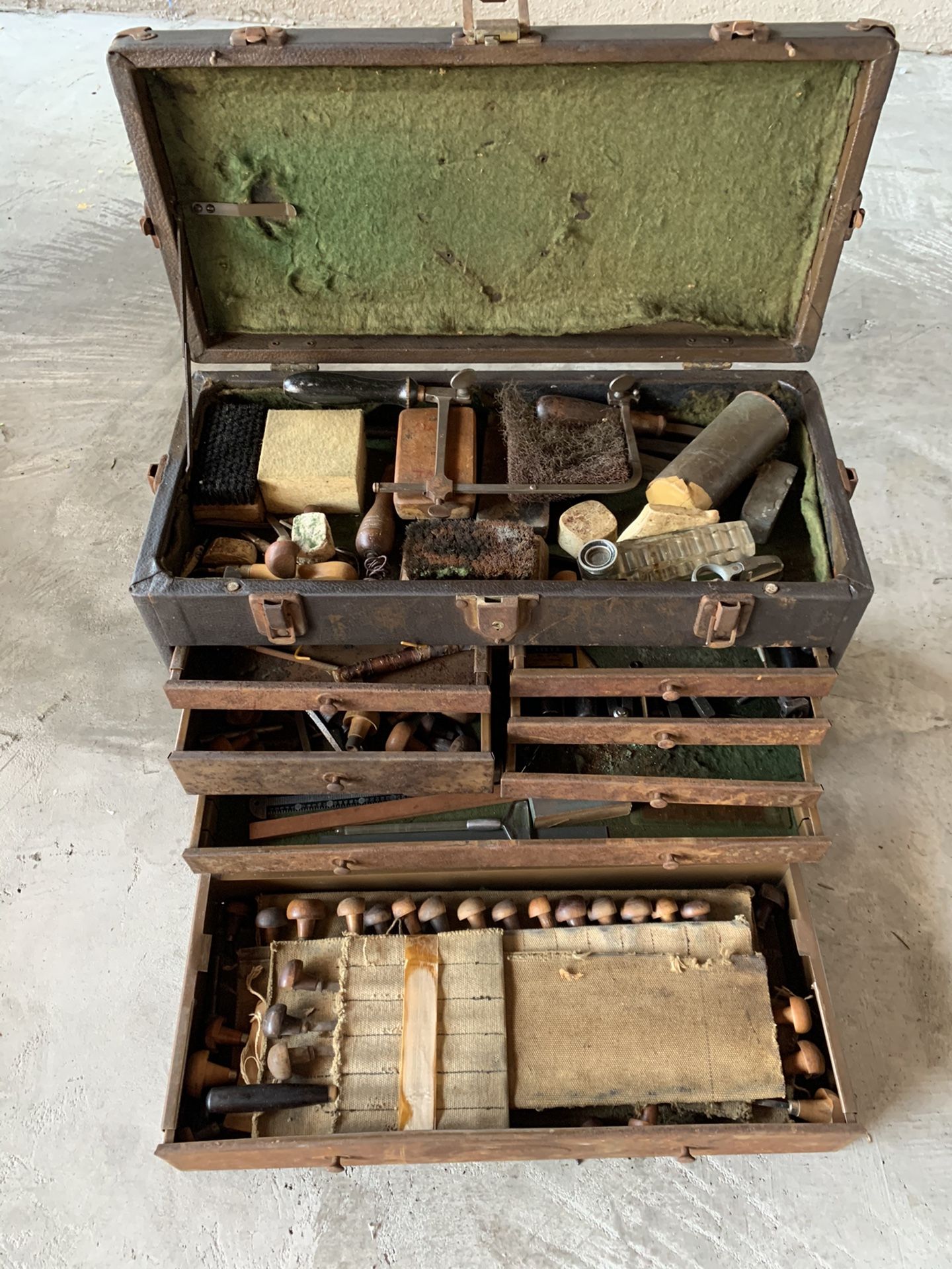 Vintage metal work tool set and box