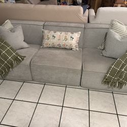 Rovelab M1 Sofa