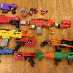 Lot Of Nerf Guns 