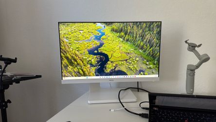 24 inch Monitor
