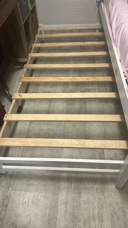 Twin wood frame for under bed
