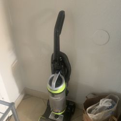 Vacuum.  For. Sale.  Worck. Perfect