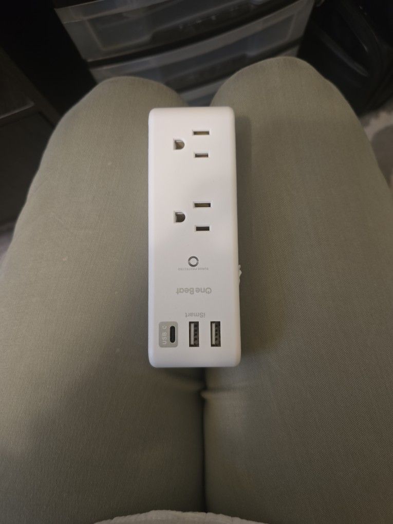 One Beat Power Surge Outlet