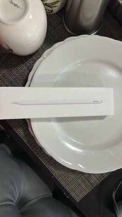 Apple Pencil in Box