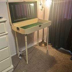 Vanity/desk