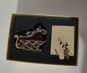 MONET KEEPSAKE JEWELRY BOX & PENDANT