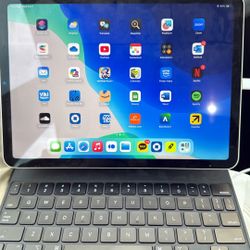 Ipad Air (5th gen) +Keyboard+apple Pencil