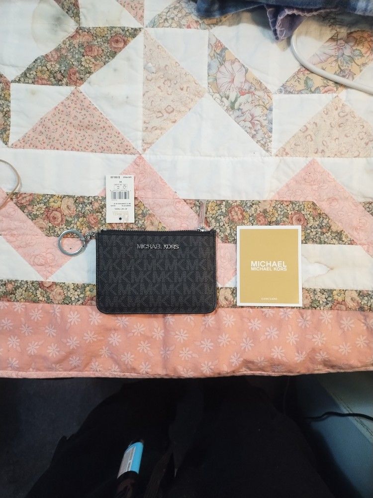 NWT Women's Michael Kors Black Leather Jet Set Wallet