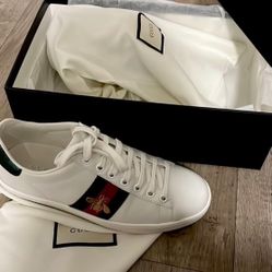 Gucci Women Shoes 