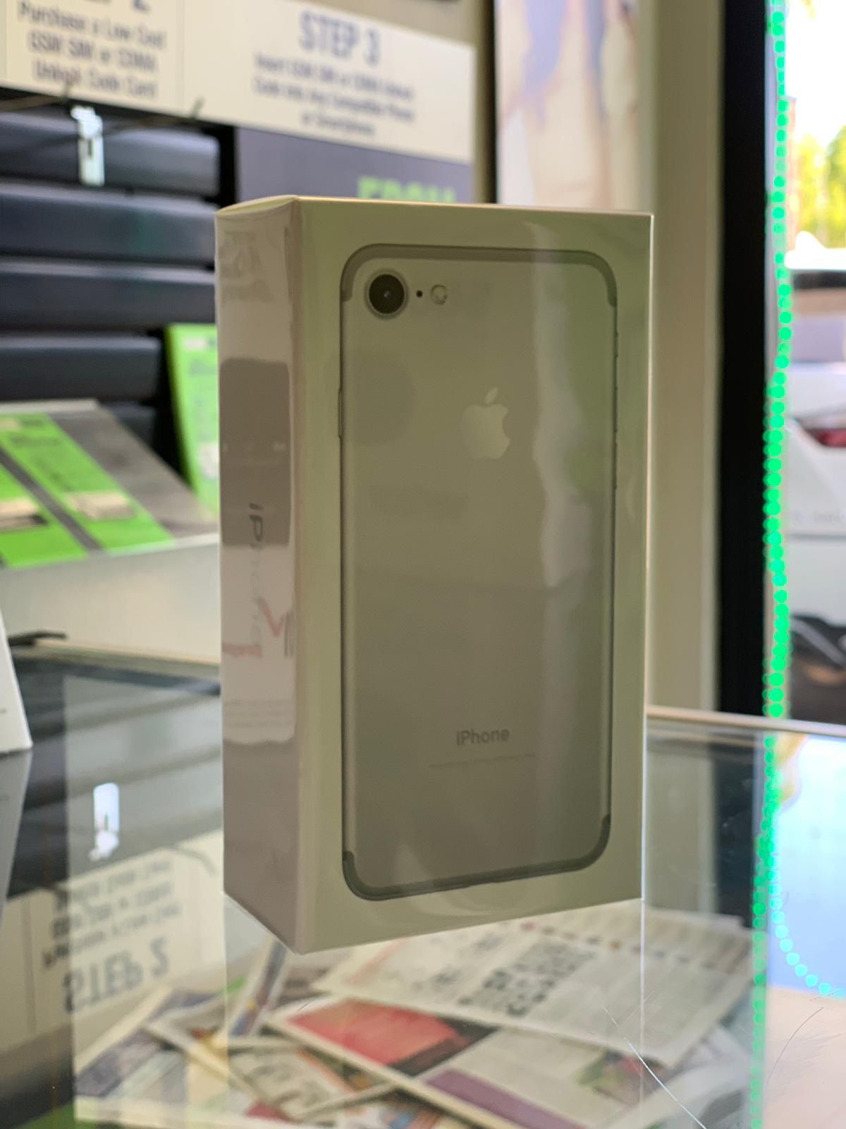 iPhone 7 Factory Unlocked SEALED