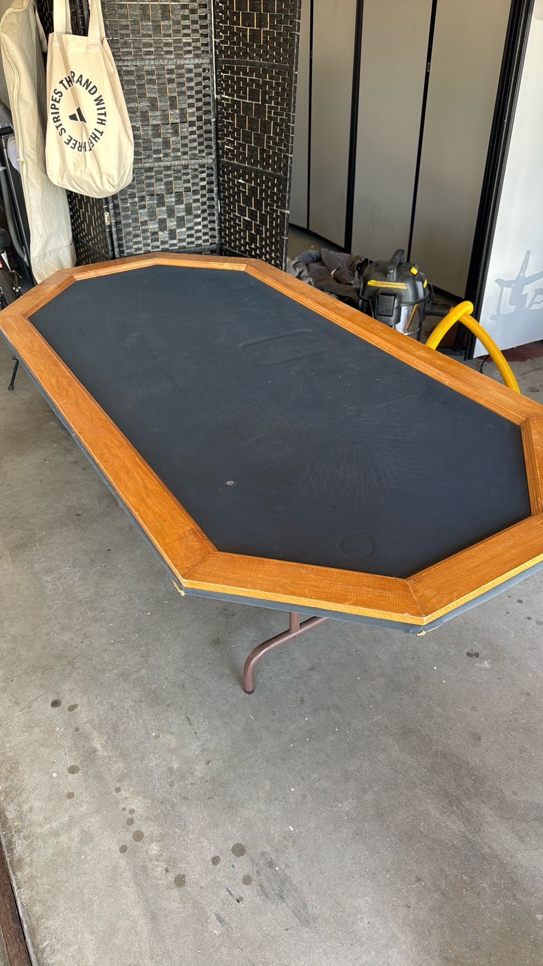 Poker Table