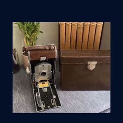 Vintage Polaroid land camera