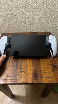 PlayStation Portal Remote Player W/Box