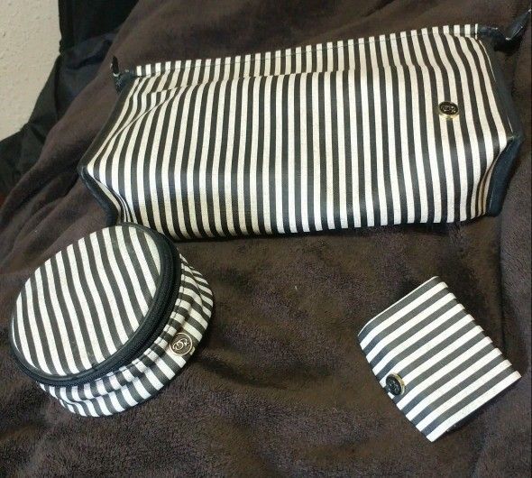 Vintage 3 pc Oscar re la Renta travel set