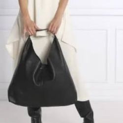 KURT GEIGER The Violet Hobo NWOT