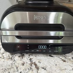New Ninja Foodi 5 In 1 Indoor Grill and Air Fryer with Surround Searing, Removable Grill Gate,