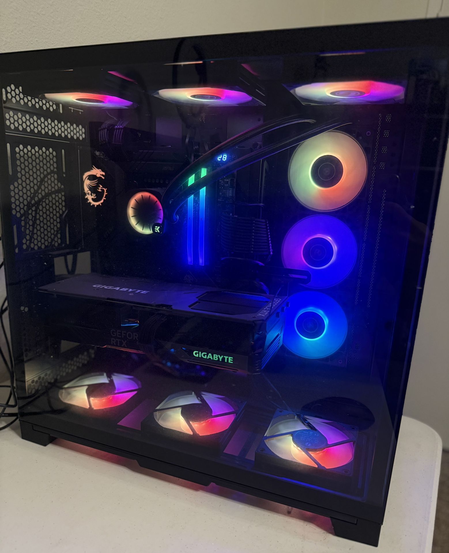 Professional 4090 PC Gaming/Streaming Setup Monitors, Mic, Etc