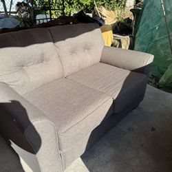 2 Piece Couch & Loveseat Set 