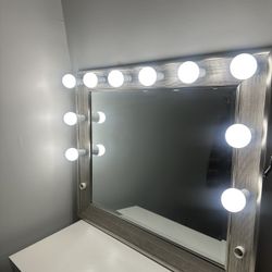 VANITY MIRROR