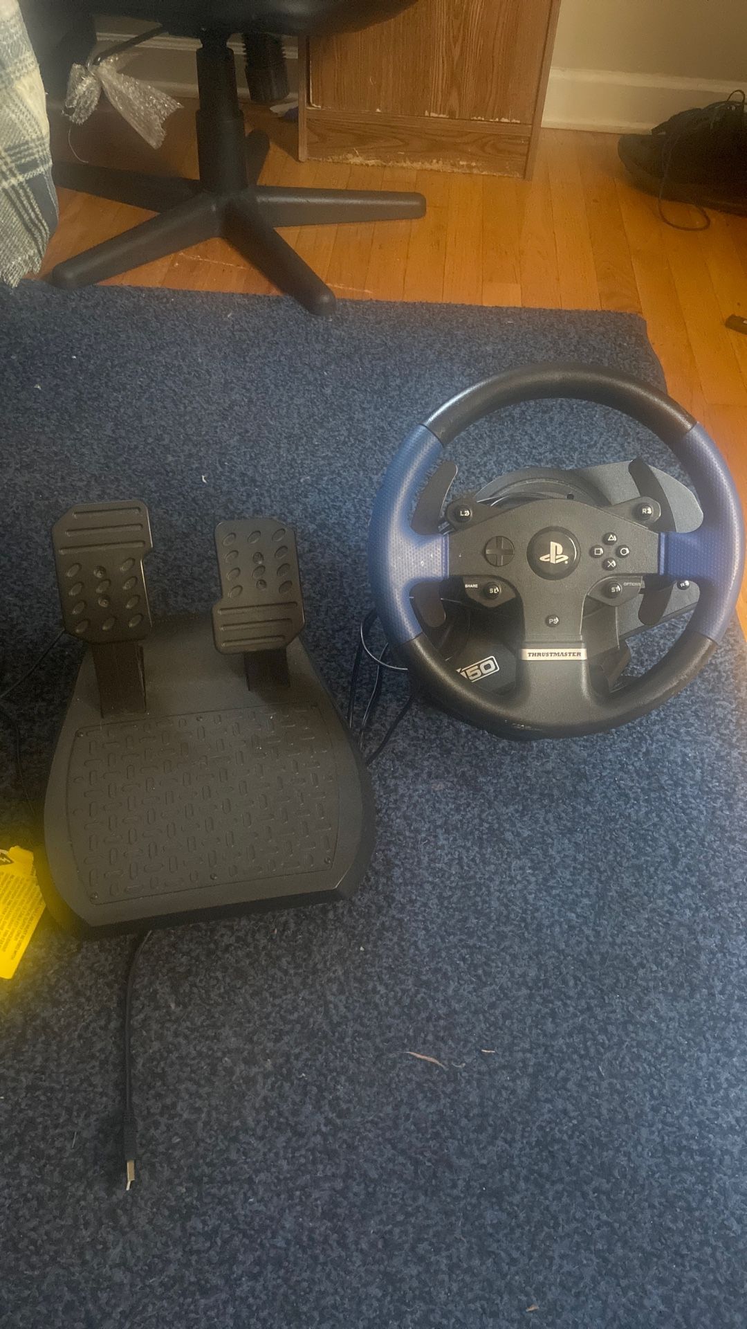 Thrustmaster Steering Wheel 
