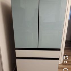 SAMSUNG REFRIGERATOR 