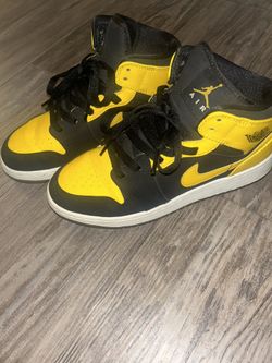 Jordan 1 New Love Size 5.5y
