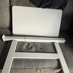 Standin/under Bed Desk