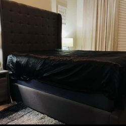 Modern Upholstered Bed Frame – Excellent Condition – Priced to Sell