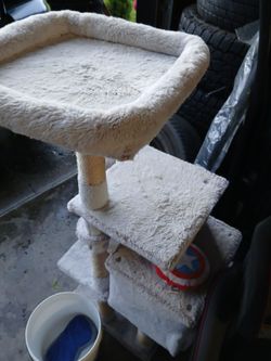 Cat tree