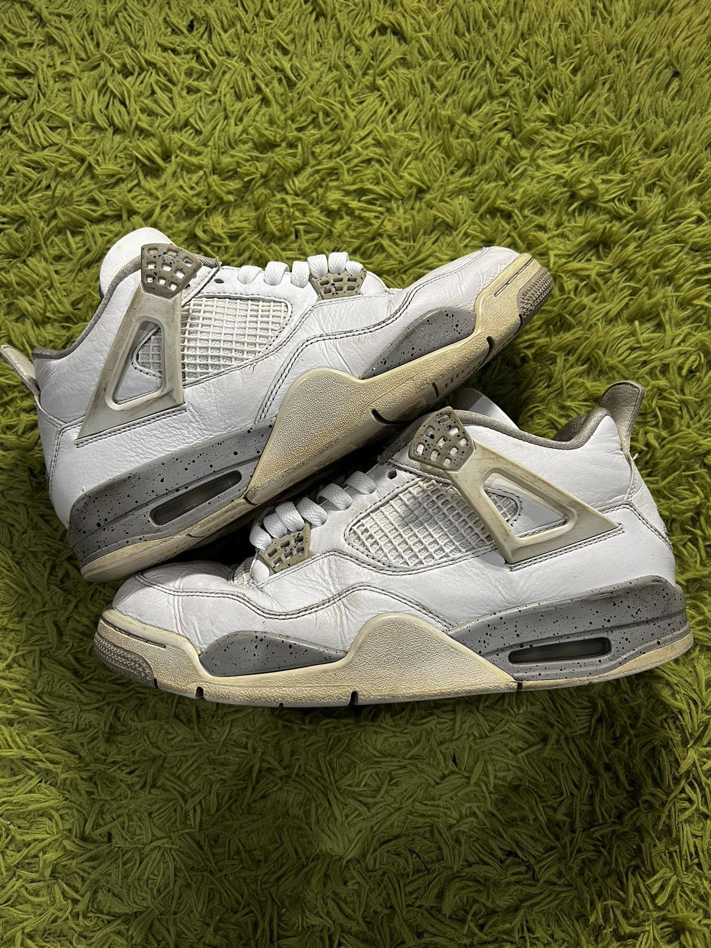 USED Jordan 4 Retro Oreos Size 9 NO BOX