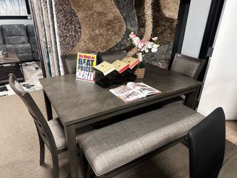 Stunning dining table set! $599 🚨📦