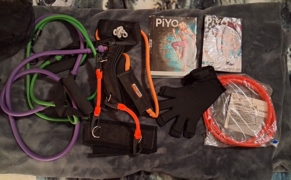 💪 PiYo Workout Set + Resistance Bands & Accessories – $25 (Complete Set)