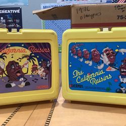 The California Raisins Lunchbox Thermos