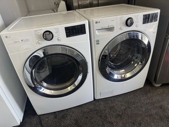 LG Set Washer & Gas Dryer