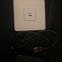 Ubiquiti UBI-USG UniFi Security Gateway, enterprise router w/gigabit ethernet