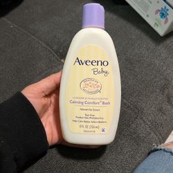 Aveeno Calming Comfort Bath 