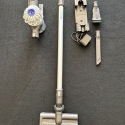 Dyson V6 Cord-Free Vacuum