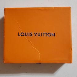 new louis vuitton wallet $500 unused I just took it out of its box