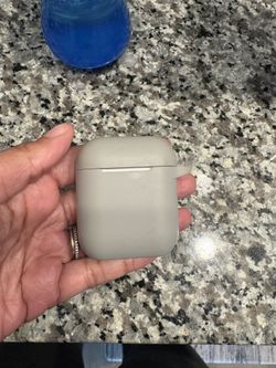 Apple Air Pods (2nd Generation ) With Grey case