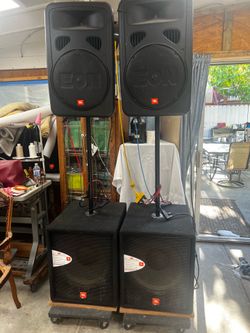 Speakers JBL
