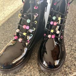 Children’s Place Black Boots Brand New Size 4