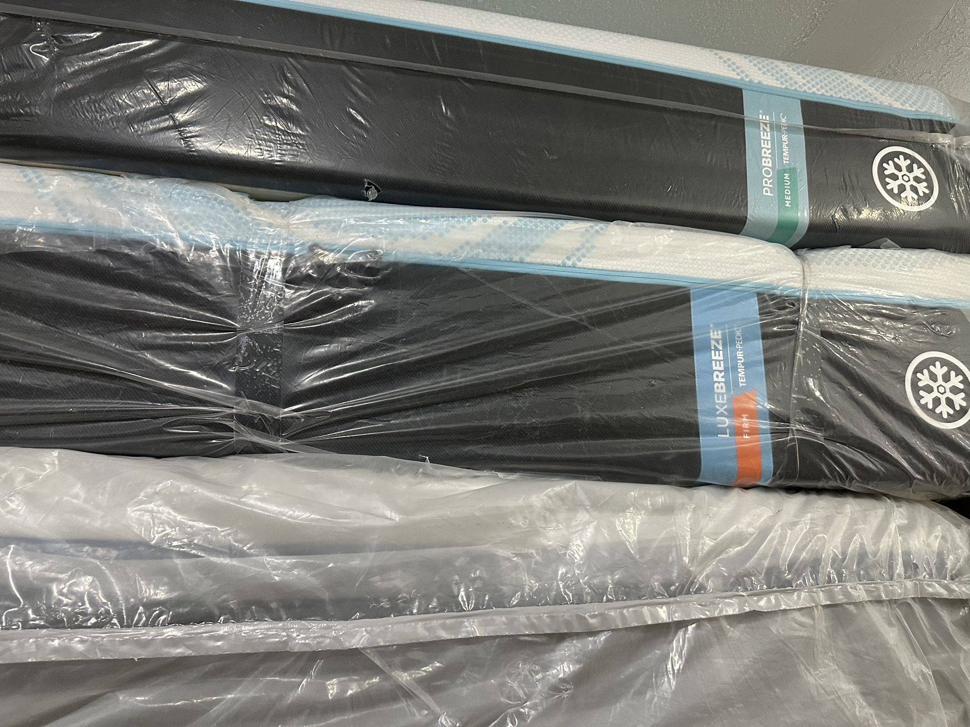 King Queen Size Tempurpedic ProAdapt, ProBreeze, LuxeBreeze Mattress Pro Breeze /Luxe Adapt /Pro Adapt /Adapt /cloud /Tempur pedic contour Supreme