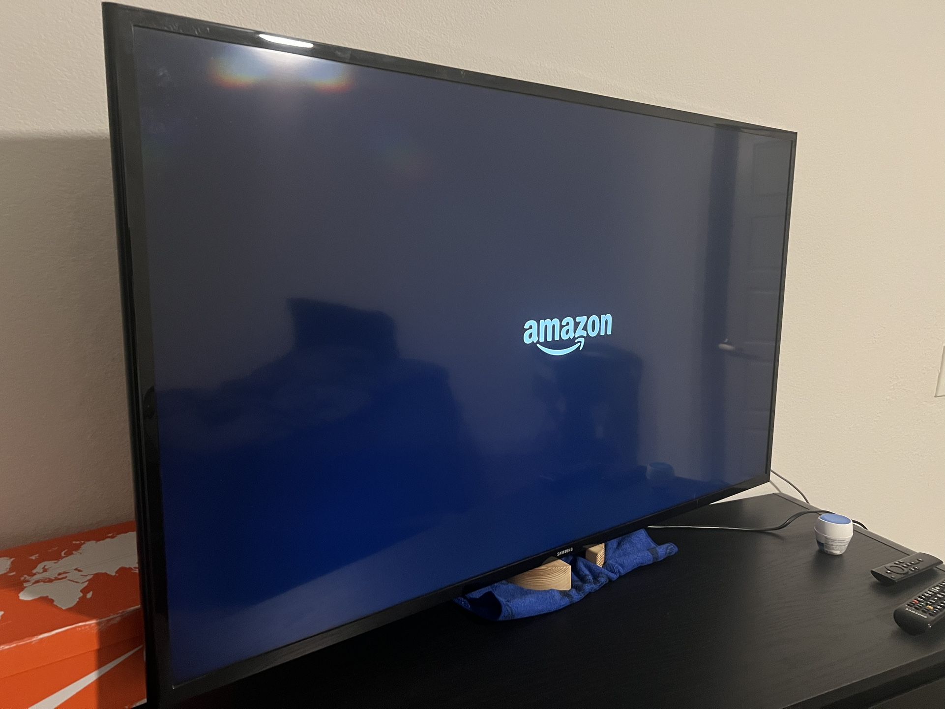 Samsung 48” Smart TV