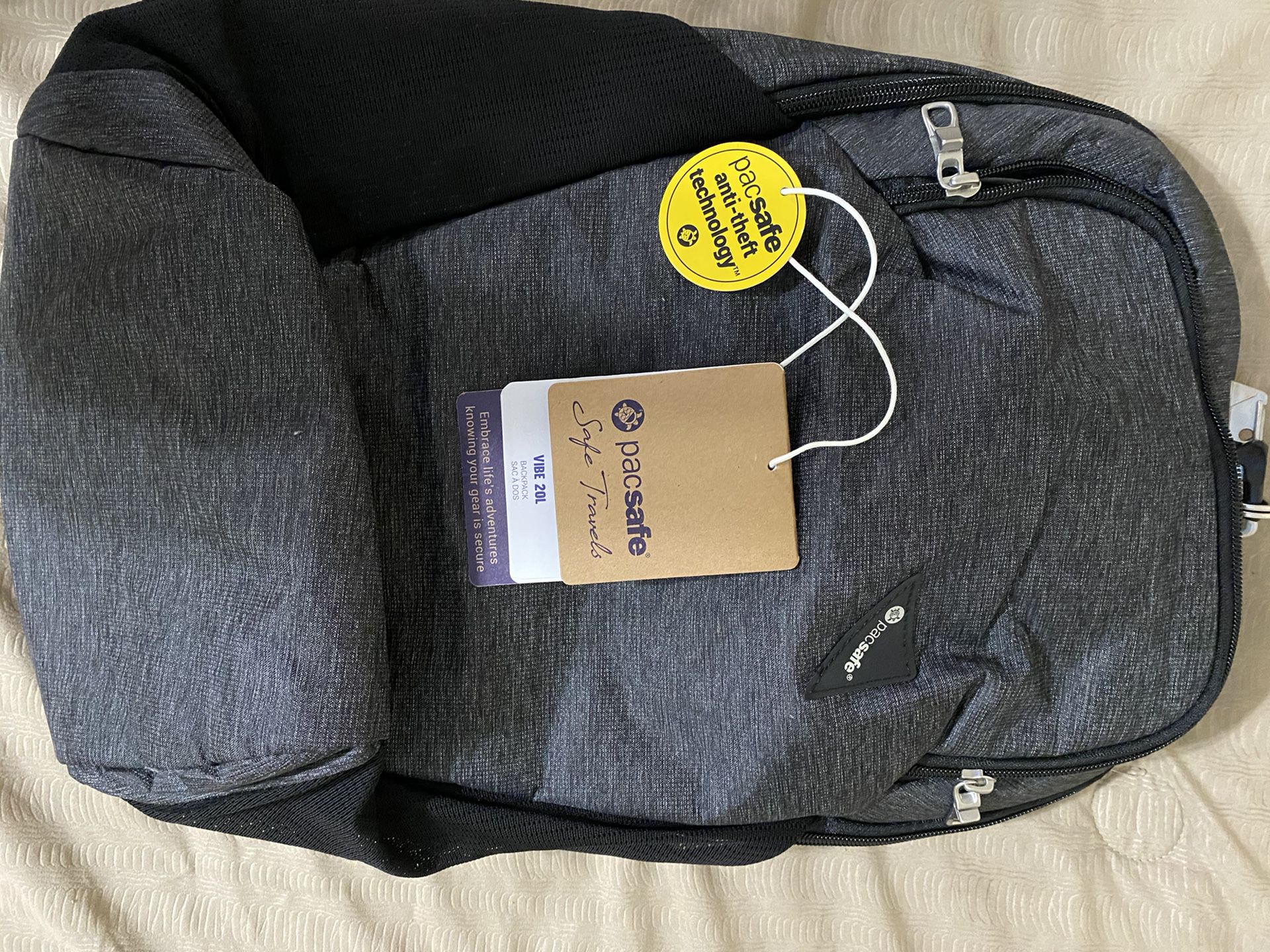 PACSAFE VIBE 20L Backpack, brand new, never used, perfect condition, original packaging, AWESOME!